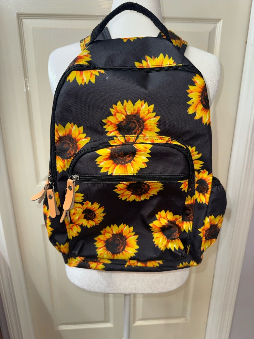 Leaper Water-resistant Sunflower Print School Backpack/Travel Bag Girls